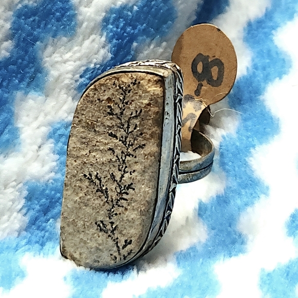 Source Unknown Jewelry - Artistic Stone Ring with Engraved Band